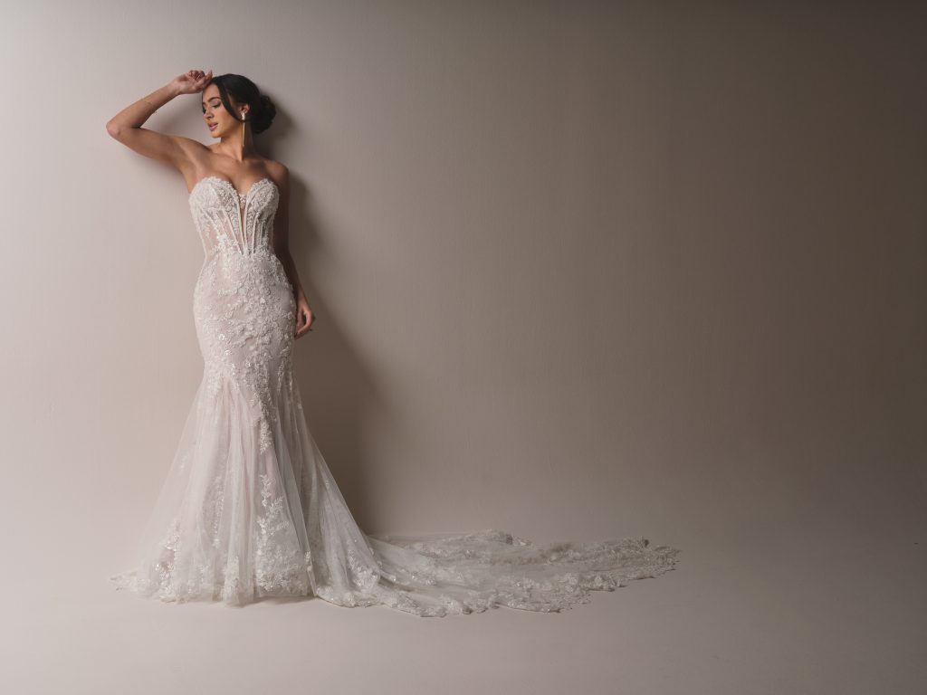 Maggie-Sottero-Benjie-Royale-Fit-and-Flare-Wedding-Dress-25MB841A01-Alt50-IV052-uncropped
